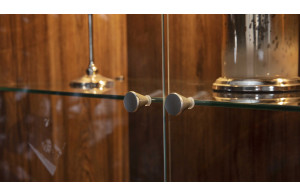 Двустворчатый шкаф витрина для посуды Алегро ALEG-13