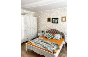 Двуспальная кровать Авиньон MUR-111-01/1 с каретной стяжкой